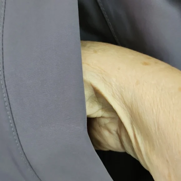 ATHLETA WOMENS PLUM Purple Hooded Raincoat - Picture 3 of 14